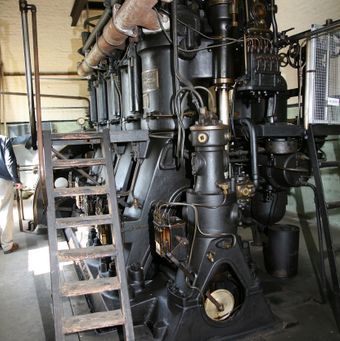 Mirlees Engine
